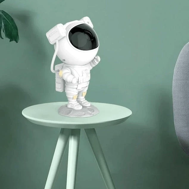 Striking Astronaut Galaxy Projector – 8 Nebula Colors